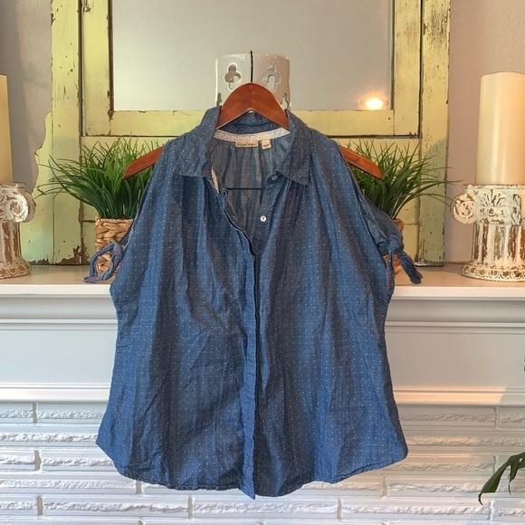 Anthropologie Holding Horses Western Chambray Cold Shoulder Button Down Top 12 - Picture 2 of 9